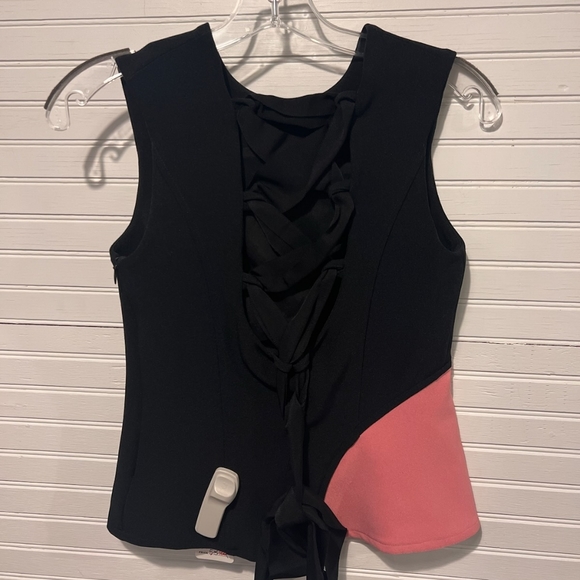 Brogger top - Picture 2 of 3